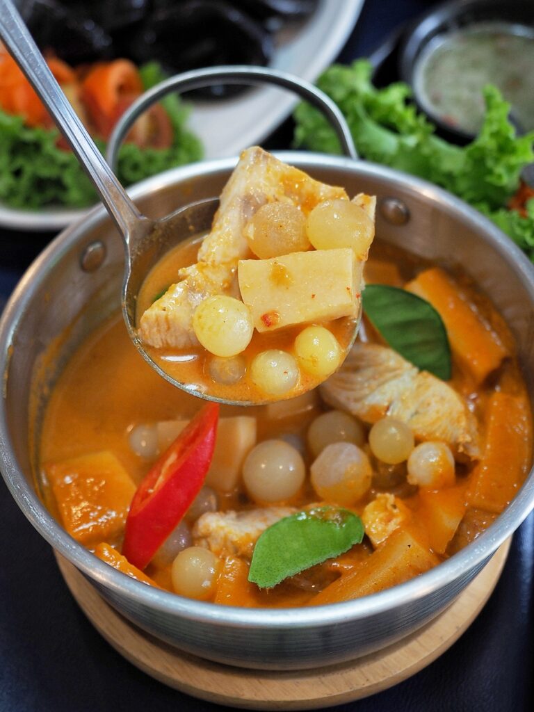 ธาราจันทร์ หัวหิน