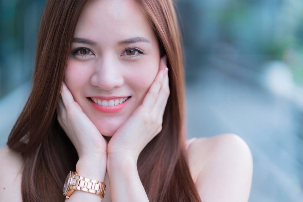 เจอแต่คนทักหน้าเศร้า แก้หางตาตกยังไงให้สดใส ดูมีชีวิตชีวา